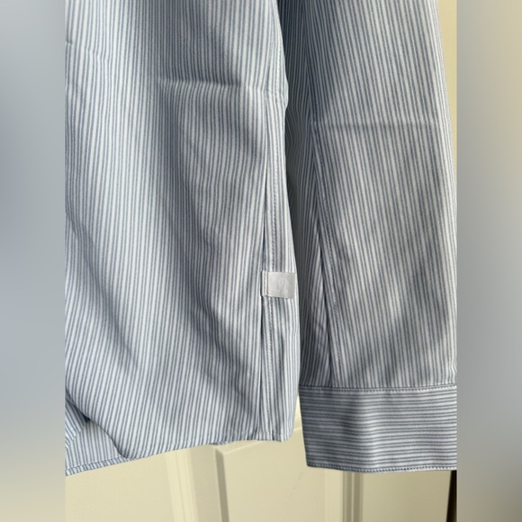 Lululemon button down - Picture 3 of 7